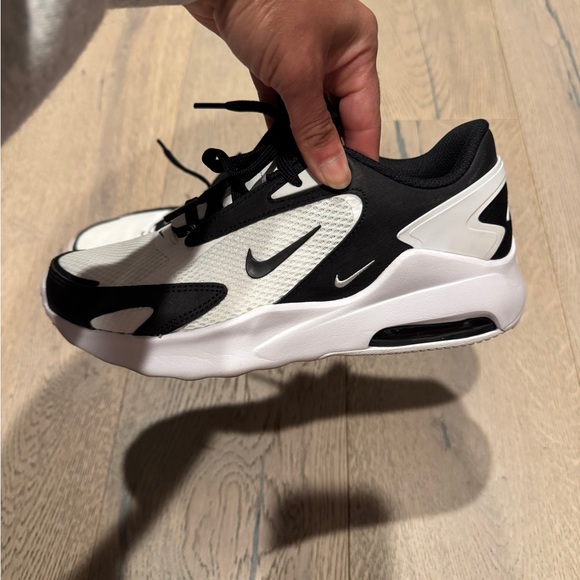 Womens Black and White Nike Air Max Sneakers - Picture 2 of 4